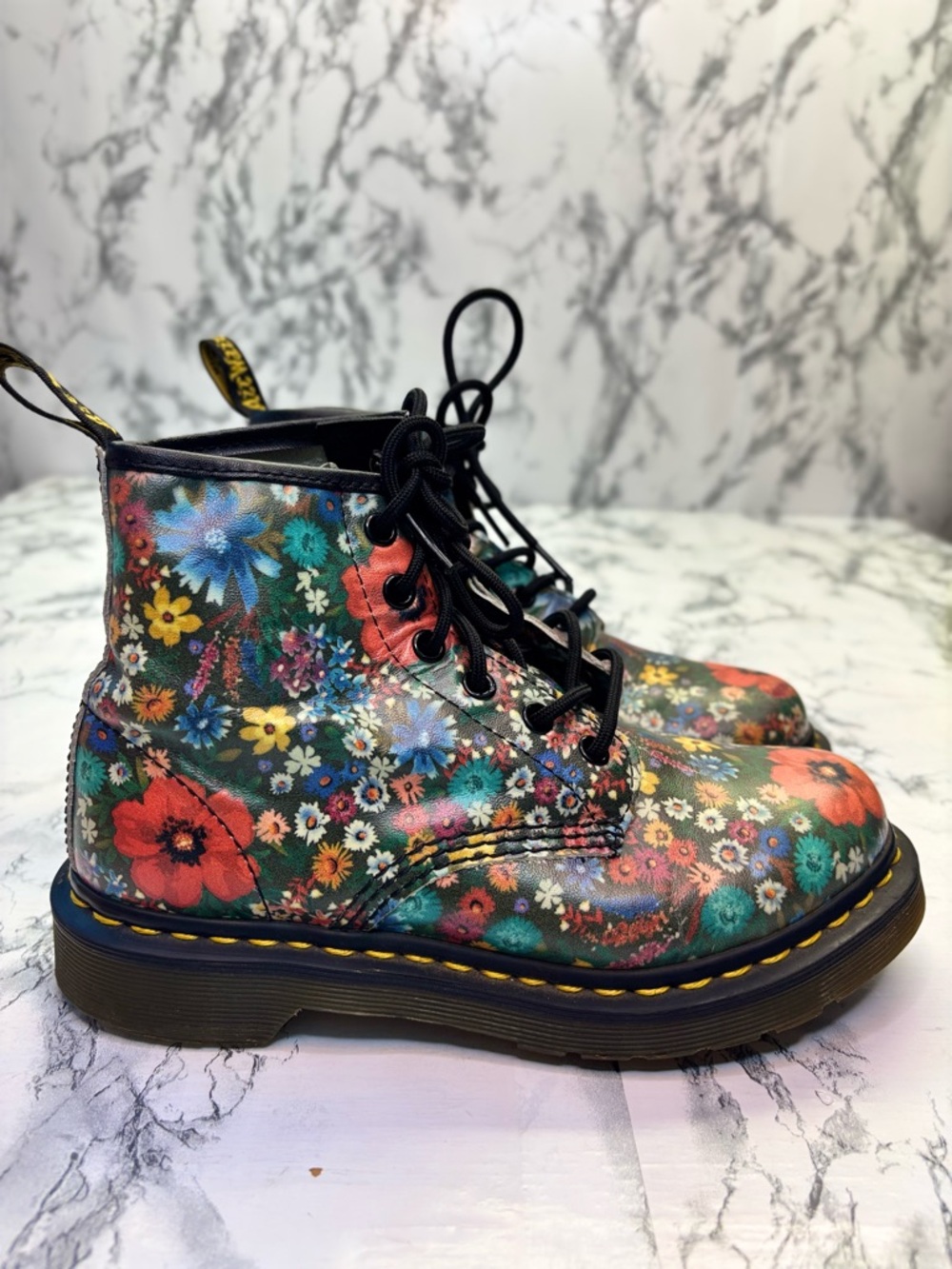 Dr. Martens 1460 Pascal Wanderlust floral print Lace up Combat boots Size 6 - Picture 2 of 15